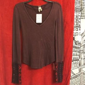 Free People long sleeve top. Never worn!